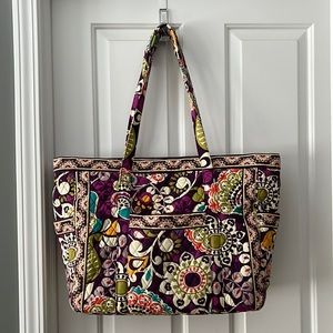 ❤️ Vera Bradley Tote
